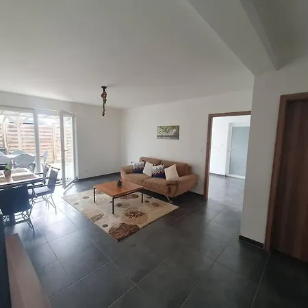 Bel Rez De Jardin 公寓