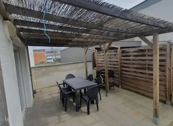 Διαμέρισμα Bel Rez De Jardin Horbourg